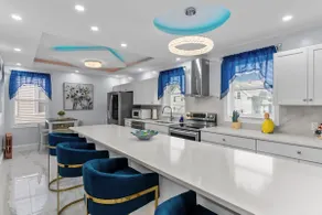 Sky Modern Apartment In The City - Image 3