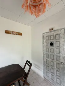 TK4 Mango TIKI Bungalow - Image 4