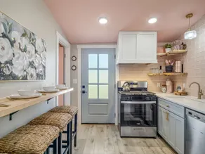 Washer/Dryer | Downtown Waterloo Walkable| Patio - Image 3