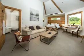 Corrie Cottage. Thatched Cottage with Hot Tub - Image 2