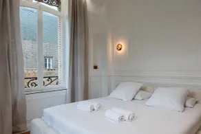 Velvet Suite - Maison les Arcades Charleville - Image 3