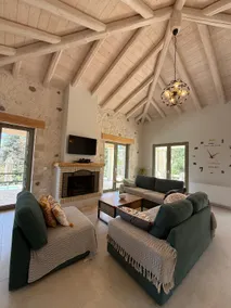 SeaForest Villa, Grand New! 2 km from Beach - Image 4