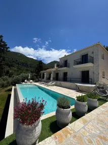 SeaForest Villa, Grand New! 2 km from Beach - Image 2
