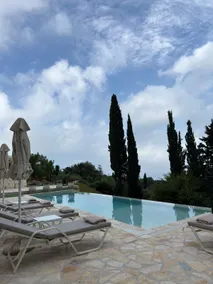 SeaForest Villa, Grand New! 2 km from Beach - Image 5