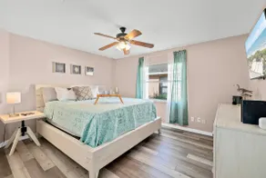 Coastal Retreat – Walk to Beach & Dining - Image 4