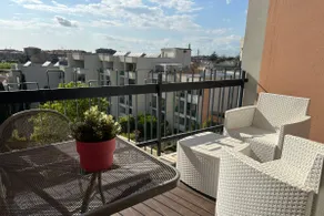 Aurelio Metro Cornelia 7 Panoramic Studio Apartment - Image 3
