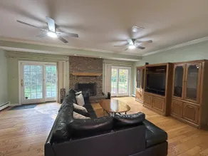 Peaceful Countryside Retreat in Cream Ridge - Image 2