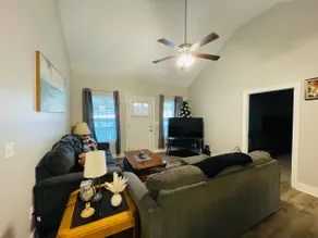 Montgomery Manor - Image 4