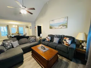 Montgomery Manor - Image 3
