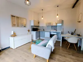 F2 Maisonette with outdoor space - Image 3