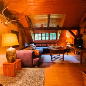 Charming Salzkammergut hut - meadows, forest & lake - Image 2