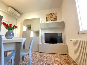 San Biagio Living 2 - Relaxation in the greenery + parking - Image 4