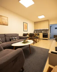 Casa de Papa – Cozy Apartment for Short Stays - Image 2