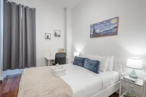 Spacious 3BR Downtown - 2 Queen & Bunk & Sofa Bed - Image 5