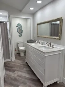 Private Guest Suite + Minutes From Beaches - Image 2