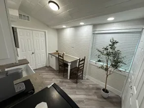 Private Guest Suite + Minutes From Beaches - Image 4