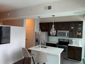 Cozy Buckhead High Rise - Image 2