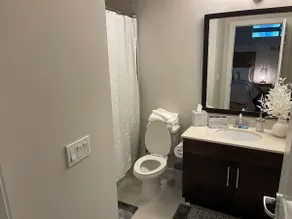 Cozy Buckhead High Rise - Image 5