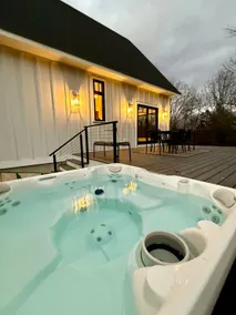 End summer on 120 acres, Hot Tub, River & Firepit - Image 4