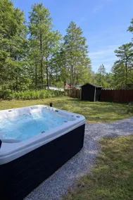 New renovation*Cabin*hot tub*firepit*hiking - Image 2