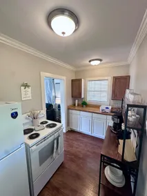 Downtown Cottage - Image 3