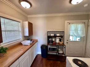 Downtown Cottage - Image 5