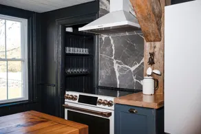 The Portland | Picton | 8 Bedrooms | Heritage Home - Image 3
