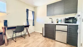 Spanish Bungalow Suite + Parking • Walk to SJSU - Image 4
