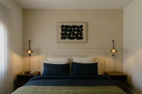 The Whitehaus Penguin | Stylish Coastal Getaway - Image 3