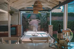 Relaxing 4BR House Enjoy Spa, Sauna , Private Garden - Image 2