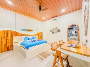 Brand New! Stylish Ocean Blue Getaway - Image 3
