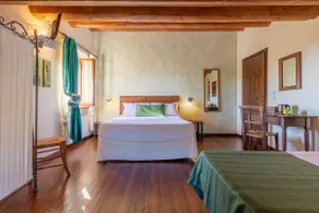 Relax in a Country House with a swimming pool [opportunity!] - Image 2