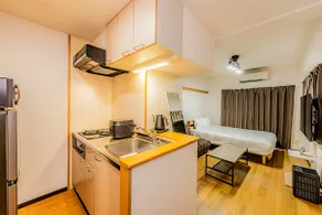 5-minute walk from Fukuoka Tenjin subway station. Renovated apartment. 1 double bed and 1 sofa bed. - Image 3