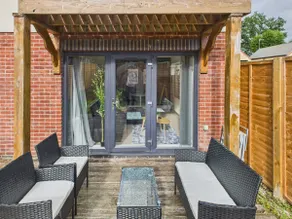 No.1 Saxon Way | Parking | Gym | Pool & Spa - Image 5