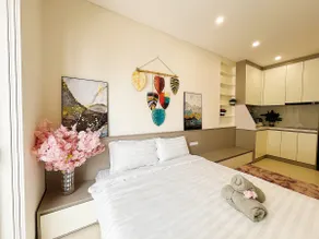 *Quiet Studio in West Lake Area - Image 4