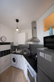 Charming studio - Image 4