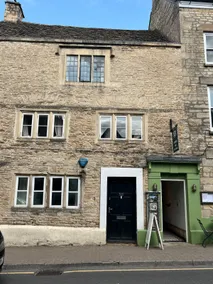 The Cotswold Wellhouse - Image 2