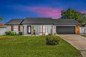 Luxury Pool Home Near Parks & Beach Great Location - Image 5