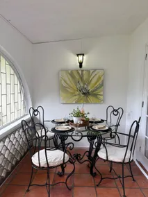 Cute and Comfy 1 bedroom flat in great location - Image 3