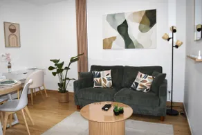 Home Theater Suite • Smart TV • Queen • Wi-Fi • Train Station - Image 2