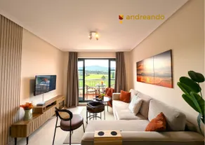 Luxury Penthouse & Spa - Image 4