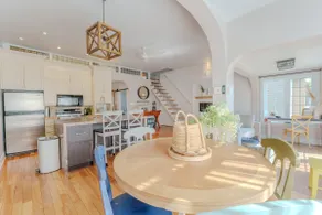 Waterfront, spa, fireplace, St. Lawrence River - Image 3