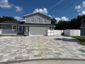 NEWLY Remodeled, Pool Royale Haven in Tampa - Image 3