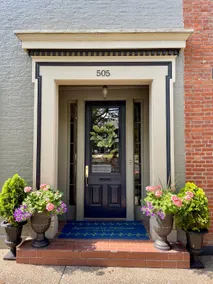 Historic Main Street Getaway - Image 4
