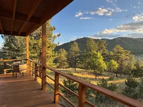 Luxury Mountain Chalet w/hot tub, Sauna and Views - Image 5