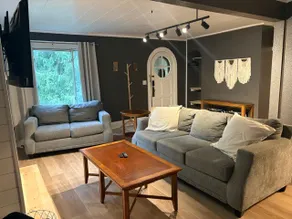The Hillside Hideaway - Image 4