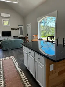 5 Atlantic Farm Cottage - Atlantic Suite - Image 3