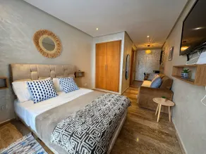 WOR's Oceanika Airbnb - Image 4