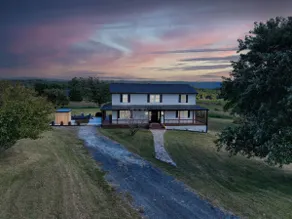 Views, Sauna, Theatre, Game Room, Gym, EV Charger - Image 2
