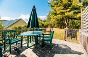 Pleasant Street Cottage Artist Retreat - Image 4